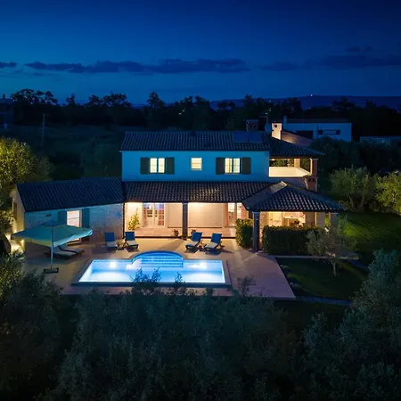 Villa Loverka Near Pula Only 3 Km From The With Sea View *
