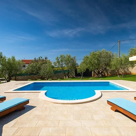 Villa Loverka Near Pula Only 3 Km From The With Sea View