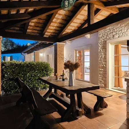 Loverka Near Pula Only 3 Km From The With Sea View Villa *
